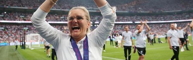 开云体育app-雌狮夺冠成就大英国家日 凯恩：致敬图恩彩虹终结